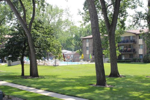 56-13515 Le Claire Ave, Crestwood, IL, 60418 | Card Image