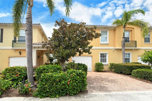 1400 Burgos Dr, SARASOTA, FL, 34238-2704 | Card Image