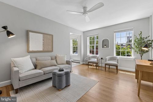 a-32-715 S Washington St, ALEXANDRIA, VA, 22314-4232 | Card Image