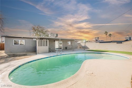 106 Juniper St, Henderson, NV, 89015-6102 | Card Image