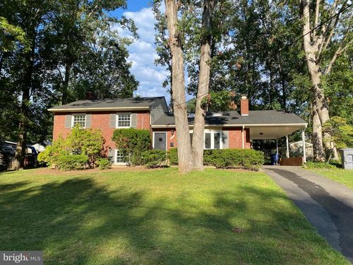 3137 Creswell Dr, FALLS CHURCH, VA, 22044-1703 | Card Image