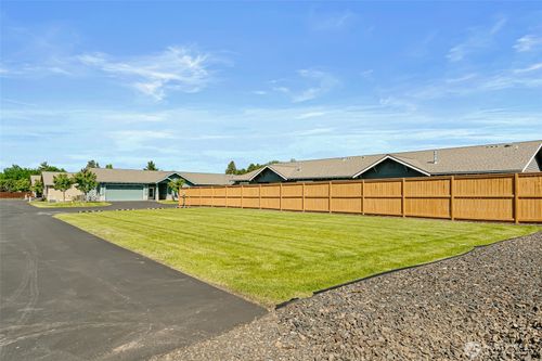 803 S Willow St, Ellensburg, WA, 98926-9219 | Card Image