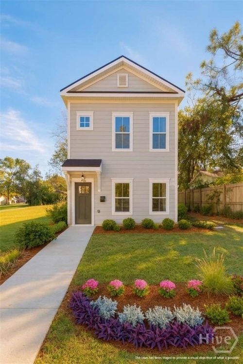 643 E 32nd St, savannah, GA, 31401-7645 | Card Image