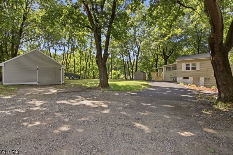 Residential Income in Newton Town 5
