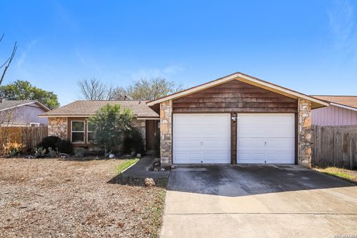 7030 Settlers Rdg, Leon Valley, TX, 78238-2153 | Card Image