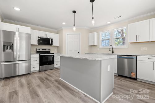 6525 Kershaw Camden Hwy, Heath Springs, SC, 29058 | Card Image