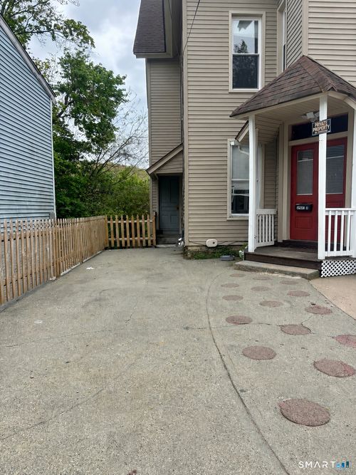 53-51-53 Cliff St, Norwich, CT, 06360-5813 | Card Image