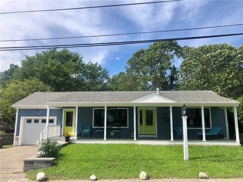19 Garfield St, Newport, RI, 02840-1304 | Card Image