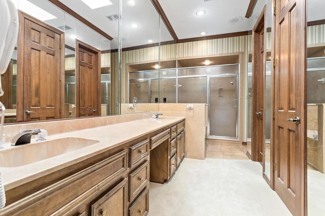 27 Bellchase Gardens Dr, House other with 2 bedrooms, 3 bathrooms and null parking in Beaumont TX | Image 19