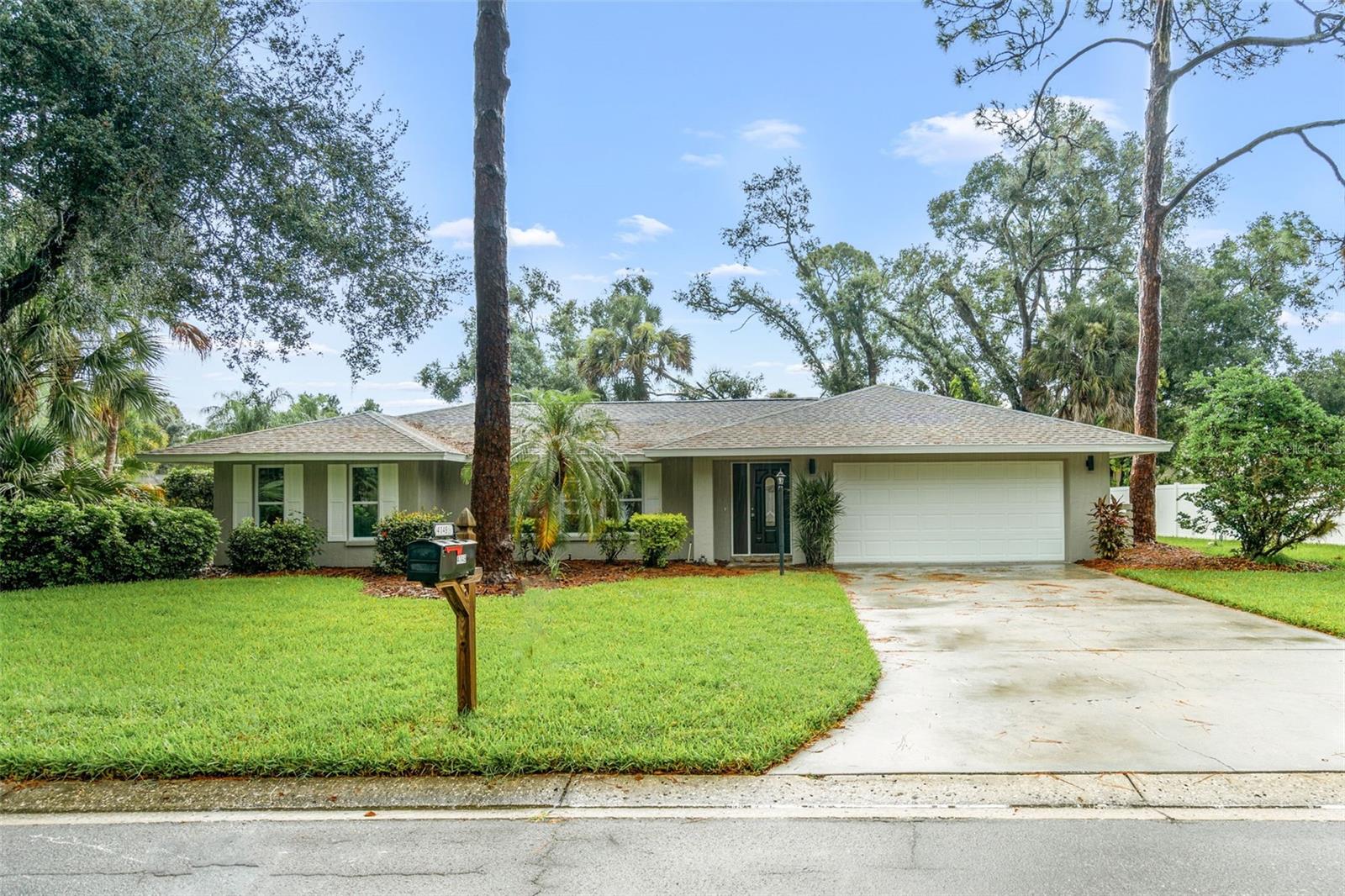 Macaulay Ln, Sarasota, FL 34241