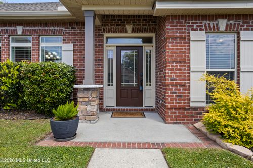 12 Estate Dr, Long Beach, MS, 39560-3912 | Card Image