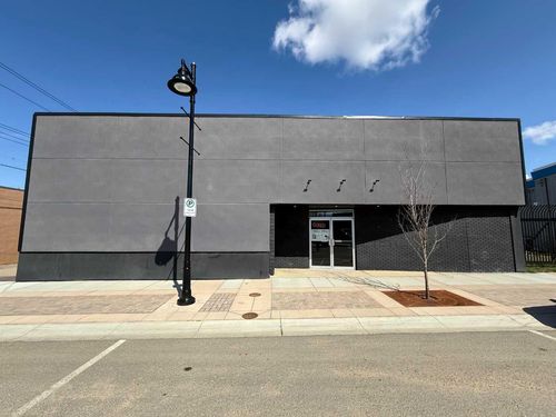 5004 51 Ave, Ponoka, AB, T4J1N6 | Card Image