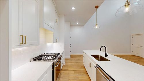 5918 S Bellview Rd, Rogers, AR, 72758-8380 | Card Image