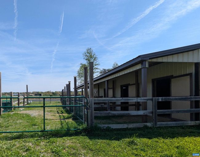 4064 Deep Creek Rd, House other with 2 bedrooms, 1 bathrooms and null parking in KENTS STORE VA | Image 8