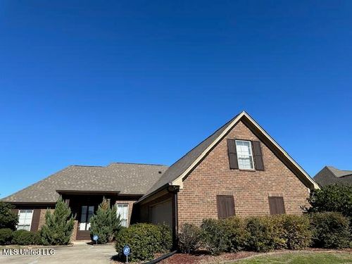 114 Essen Ln, Madison, MS, 39110-6643 | Card Image