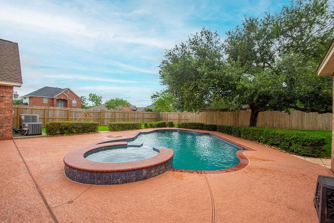 603 Oleander St, House other with 4 bedrooms, 3 bathrooms and 3 parking in Lake Jackson TX | Image 44
