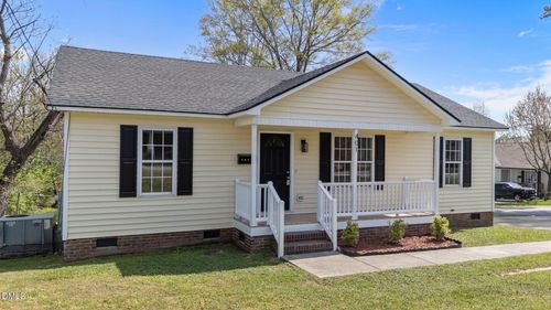 401 S Lombard St, Clayton, NC, 27520-2520 | Card Image