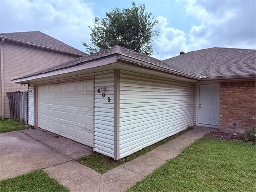 609 Trout St, Rockwall, TX, 75032-6193 | Card Image