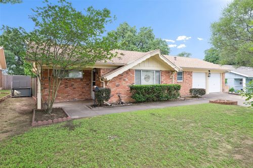 1607 Windlea Dr, Euless, TX, 76040-4014 | Card Image