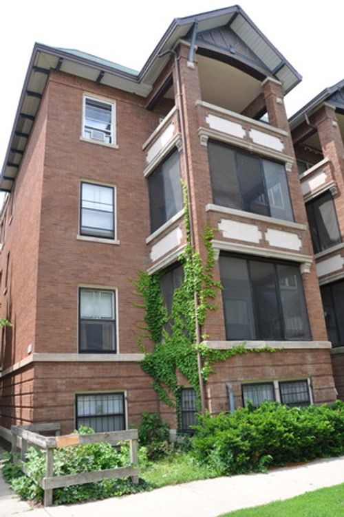 g-908 W Waveland Ave, Chicago, IL, 60613-4308 | Card Image