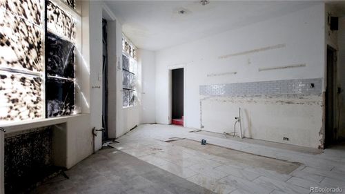 2120 N Broadway, Denver, CO, 80205-2526 | Card Image