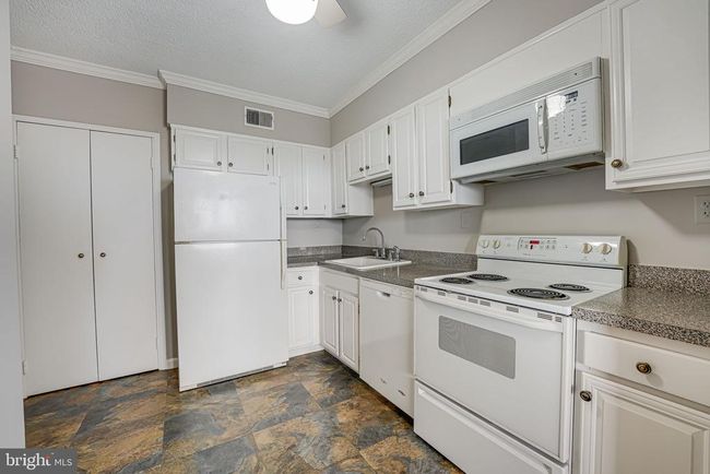 APT-1514 - 5500 Holmes Run Pkwy, Condo with 1 bedrooms, 2 bathrooms and null parking in ALEXANDRIA VA | Image 19