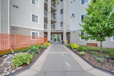 335 - 1717 60 St Se, Condo with 2 bedrooms, 2 bathrooms and 1 parking in Calgary AB | Image 2