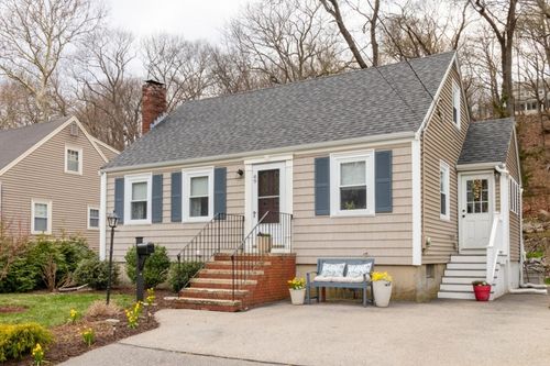 49 Brookside Rd, Braintree, MA, 02184-5105 | Card Image