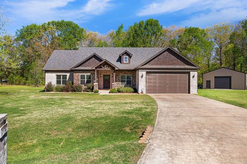 405 Sandy Creek Dr, Ward, AR, 72176-8002 | Card Image