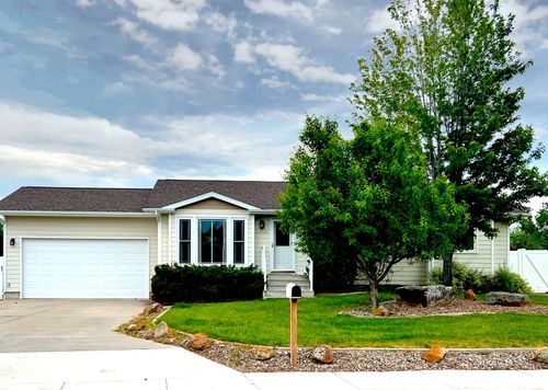 2801 Encino Dr, Great Falls, MT, 59404-3799 | Card Image