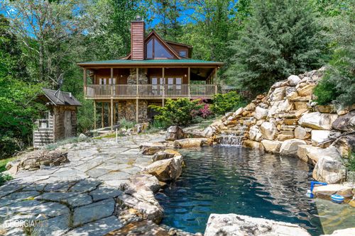 286 Pine Trl, Warne, NC, 28909-8634 | Card Image