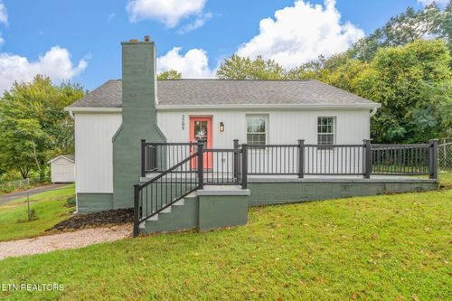 2209 Sanderson Rd, Knoxville, TN, 37921-4422 | Card Image