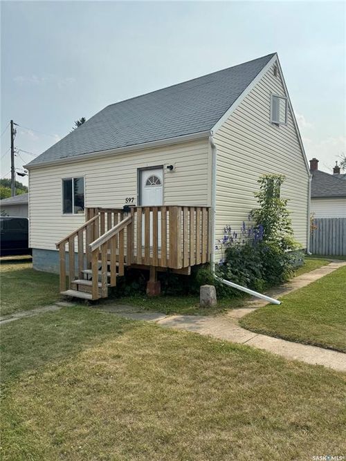 597 River St E, Prince Albert, SK, S6V0A7 | Card Image