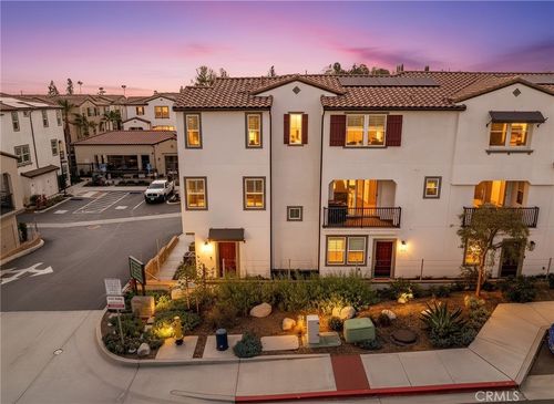 468 Carina Gln, Escondido, CA, 92025-6485 | Card Image