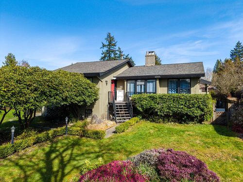 4264 Fitzgerald Ave, Burnaby, BC, V5G3R8 | Card Image