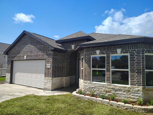 2832 Ashley St, La Marque, TX, 77568-3864 | Card Image