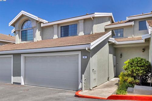apt-4-20340 Forest Ave, Castro Valley, CA, 94546-4586 | Card Image