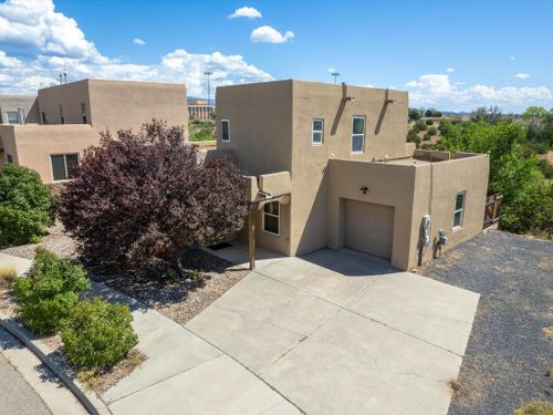 6453 Cerros Grandes Drive, Santa Fe, NM, 87507 | Card Image