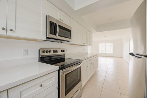 apt-1-1017 Nw 30th Ct, Wilton Manors, FL, 33311-2232 | Card Image