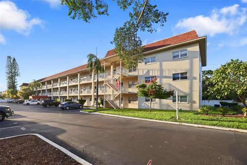 apt-305-4000 3rd St N, St Petersburg, FL, 33703-4843 | Card Image