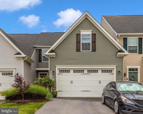 6555 Autumn Olive Dr, FREDERICK, MD, 21703-7946 | Card Image