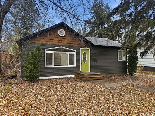 1382 94th St, North Battleford, SK, S9A0E2 | Card Image