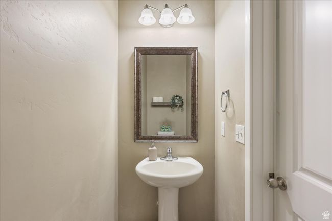 View of bathroom | Image 19
