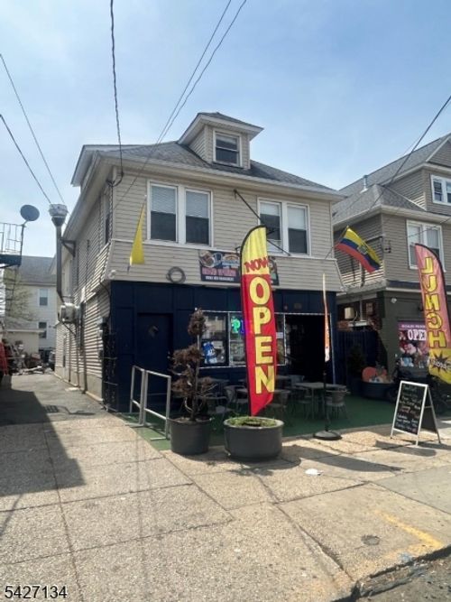 1036 North Ave, Elizabeth, NJ, 07201-1670 | Card Image