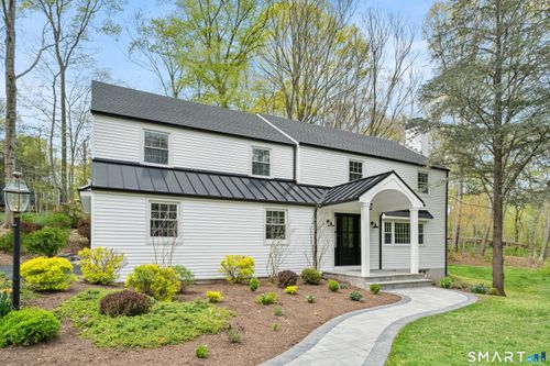 200 Joan Dr, Fairfield, CT, 06824-2235 | Card Image