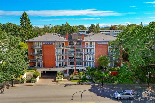 204-2119 Oak Bay Ave, Victoria, BC, V8R1E8 | Card Image