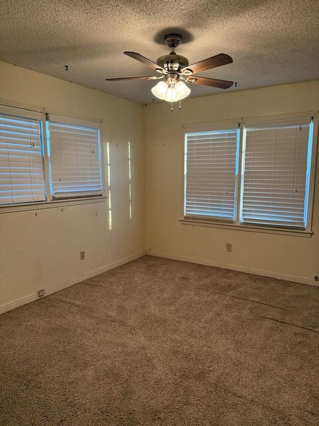 2203 40 Th St, House other with 3 bedrooms, 1 bathrooms and 2 parking in Snyder TX | Image 21