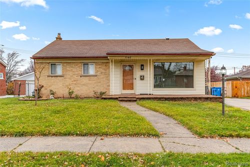 7148 Plainfield St, Dearborn Heights, MI, 48127-4603 | Card Image
