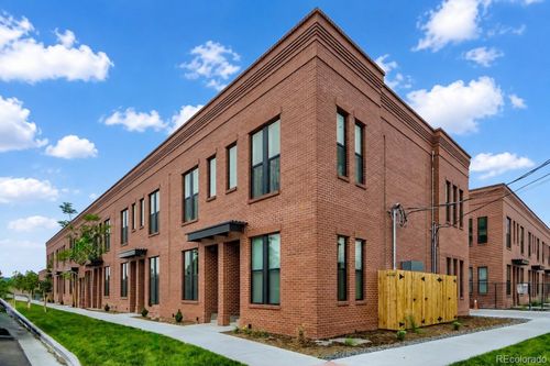 3314 Curtis St, Denver, CO, 80205-4994 | Card Image
