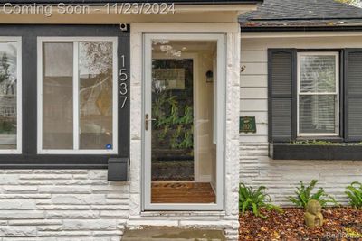 1537 Marshall Street, Home with 2 bedrooms, 1 bathrooms and null parking in Ferndale MI | Image 2